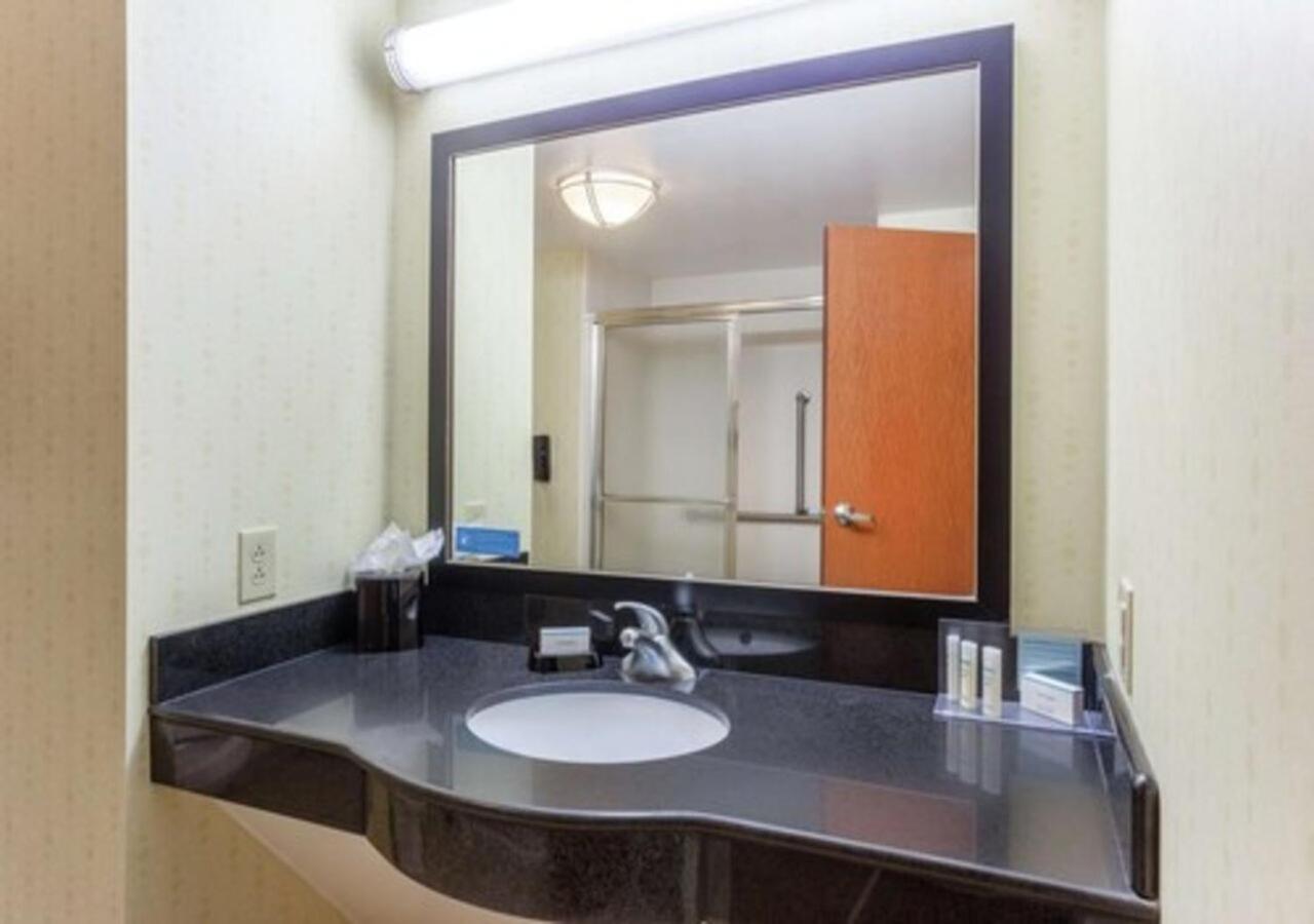 Hampton Inn Richmond - South Ngoại thất bức ảnh